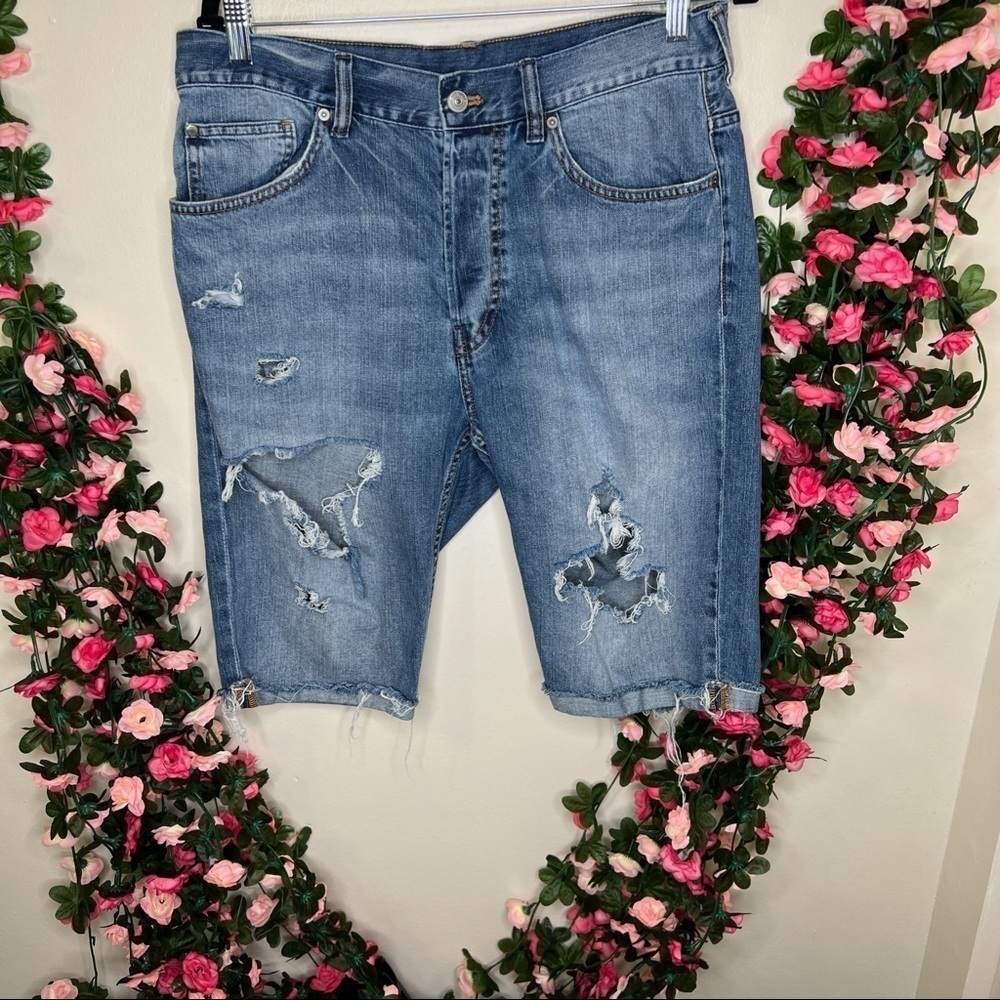 Divided Shorts Mens Distressed Blue Denim Jean Shorts 32 Casual Outdoor Walking
